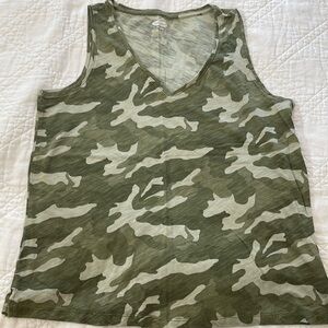 Women’s camo print tank